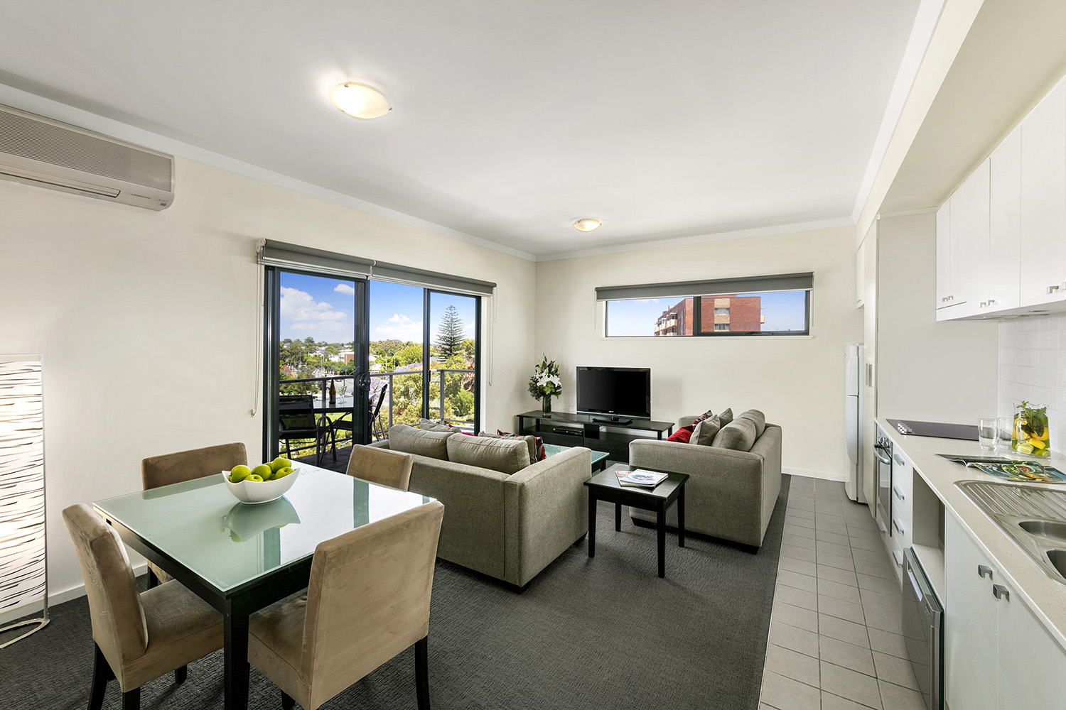 West Perth Serviced Apartments West Perth Quest on Rheola Apartment Hotel
