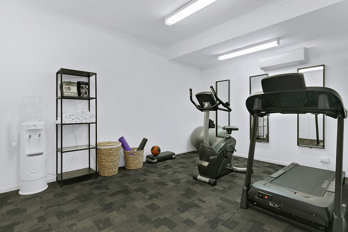 Gymnasium (1)