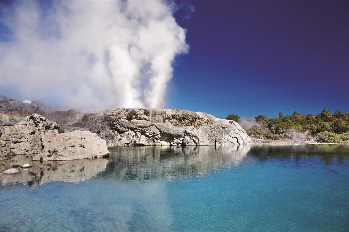 explore NZ Whakarewarewa Thermal Valley, Rotorua2 explore NZ Whakarewarewa Thermal Valley, Rotorua2