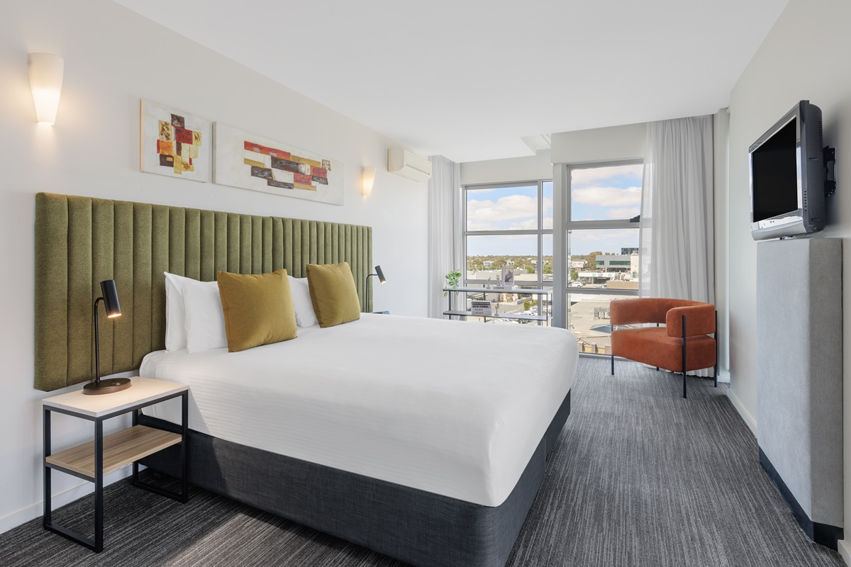 One Bedroom Deluxe Apartment