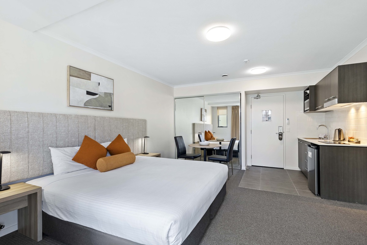 Studio Apartment
